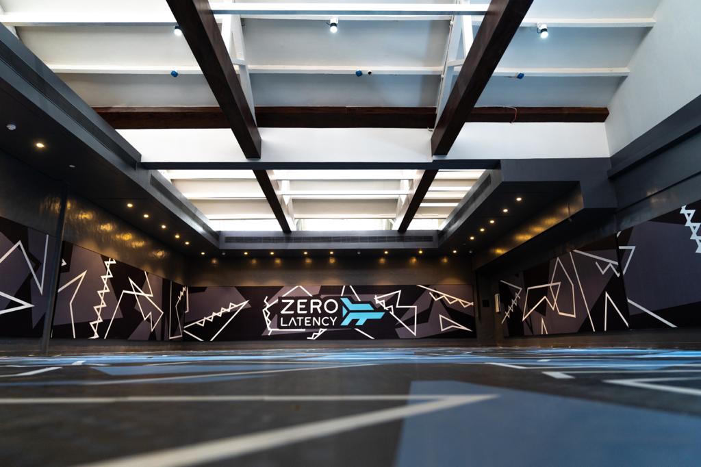 More than 2000 sq feet pillar less area to roam. Part of the Zero Latency VR experience